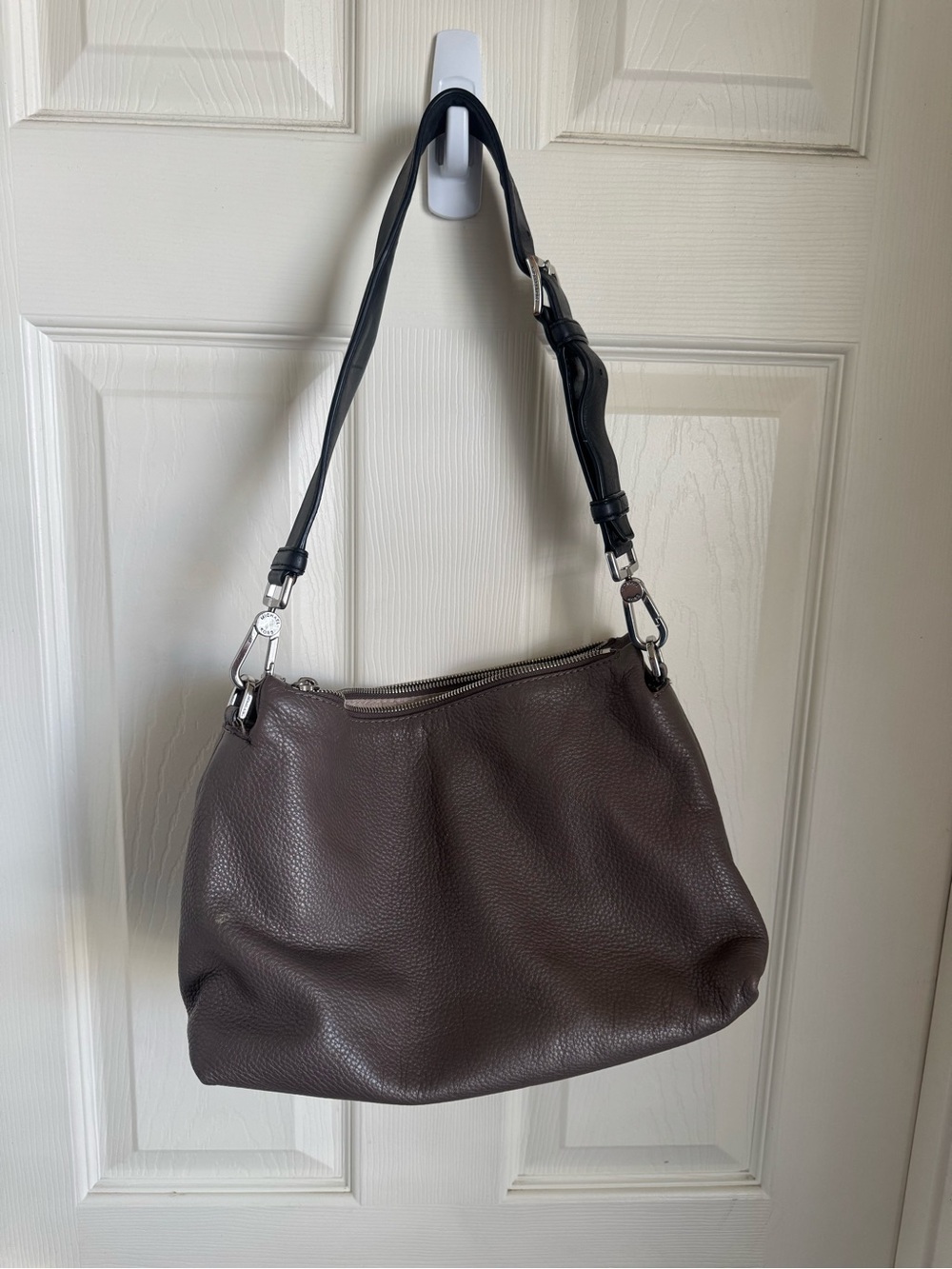 Michael Kors Shoulder Bag - Picture 2 of 7